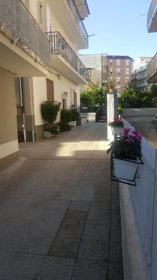 Lamezia Park Apartments Lamezia Terme Exterior foto